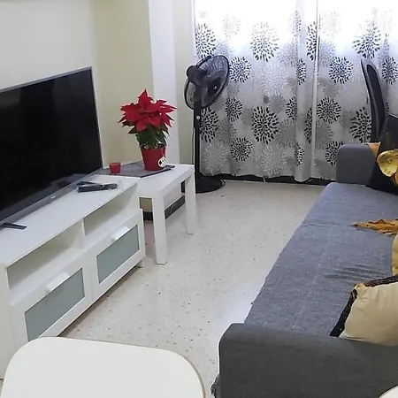 Rosyshome102 * Vecindario (Gran Canaria)